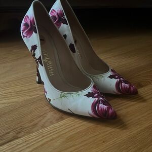 Italian pumps size 7
